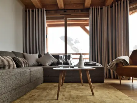 Appartement 131 m² vue montagnes, sauna et couloir de nage : photo 1