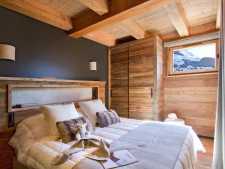 Appartement 131 m² vue montagnes, sauna et couloir de nage : photo 8