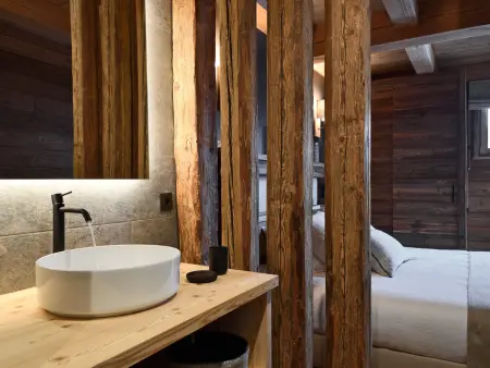 Appartement 131 m² vue montagnes, sauna et couloir de nage : photo 9