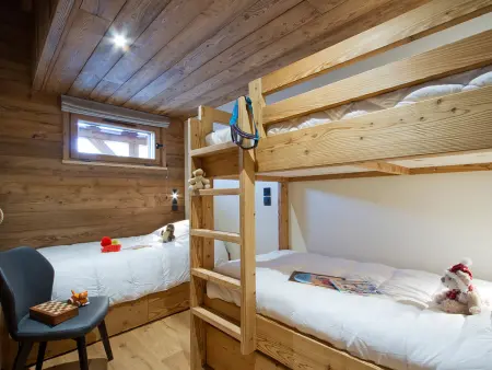 Appartement 131 m² vue montagnes, sauna et couloir de nage : photo 14