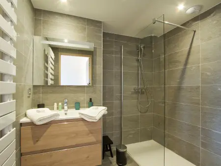 Appartement 6 pers. avec balcon Sud à Huez, départ ski : photo 8