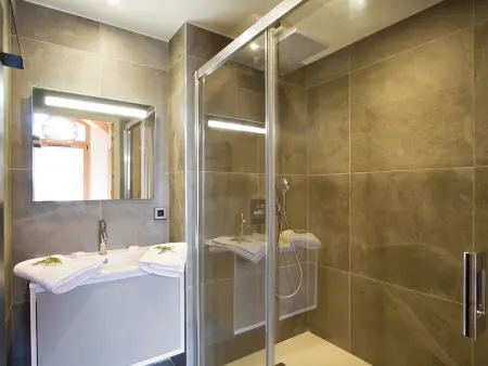 Duplex 126 m² Huez, départ ski aux pieds, 8 pers. : photo 9