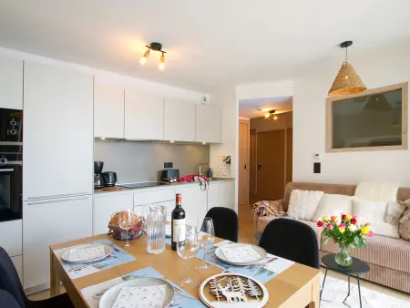 Appartement ski aux pieds à Huez, balcon 13m² vue pistes : photo 2