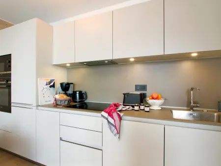 Appartement ski aux pieds à Huez, balcon 13m² vue pistes : photo 4