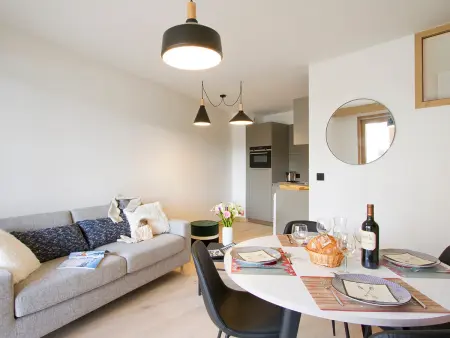 Appartement ski aux pieds à Huez avec piscine : photo 2