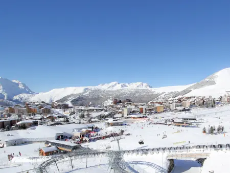 Appartement ski aux pieds à Huez avec piscine : photo 8