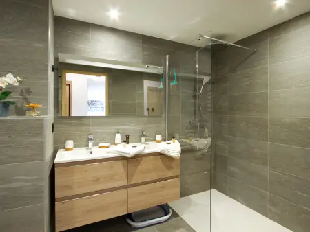Appartement 6 pers. pieds des pistes à Huez, piscine : photo 8