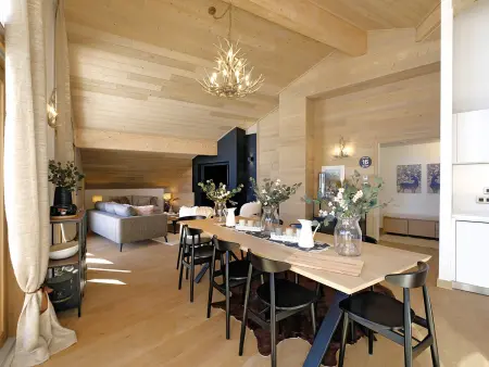 Appartement 4 chambres dernier étage, balcon 27m² - Huez : photo 3