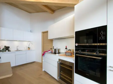 Appartement 4 chambres dernier étage, balcon 27m² - Huez : photo 5