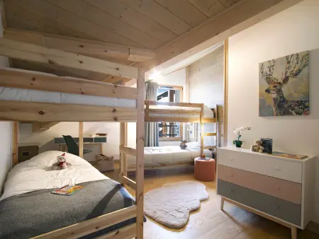 Appartement 4 chambres dernier étage, balcon 27m² - Huez : photo 10