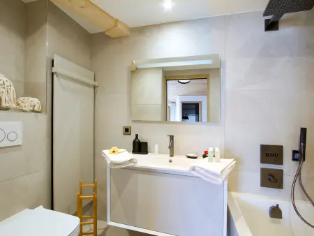 Appartement 4 chambres dernier étage, balcon 27m² - Huez : photo 12
