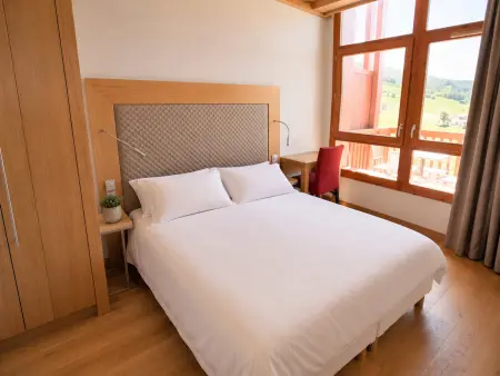 Appartement 80m² au dernier étage - Piscine & Spa : photo 4