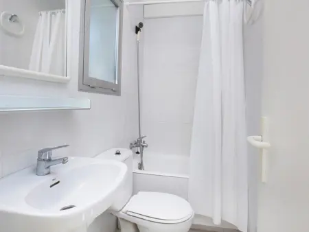 Appartement 5 pers. avec piscine à 800m de la plage : photo 8