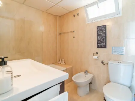 Appartement 75 m² solarium privé, piscine, parking : photo 26
