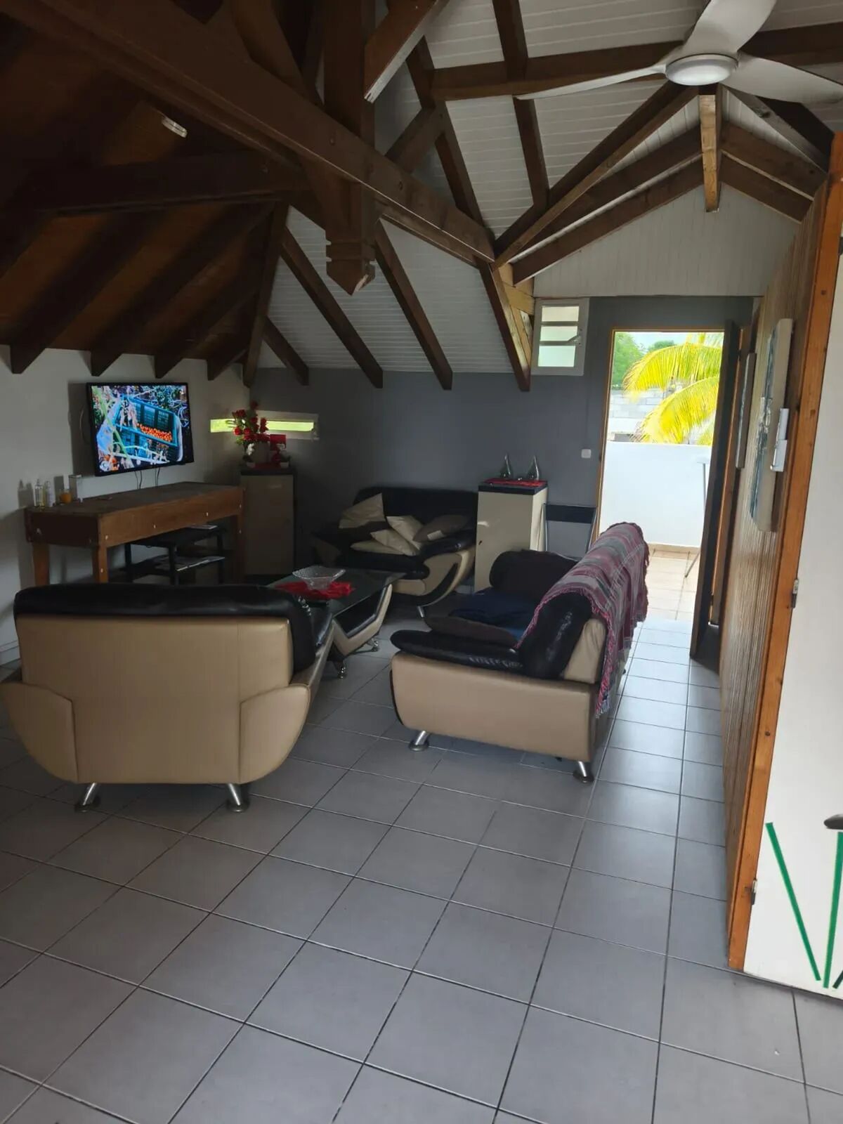 Studio 42 m² avec jardin clos et barbecue au Moule - Photo 7