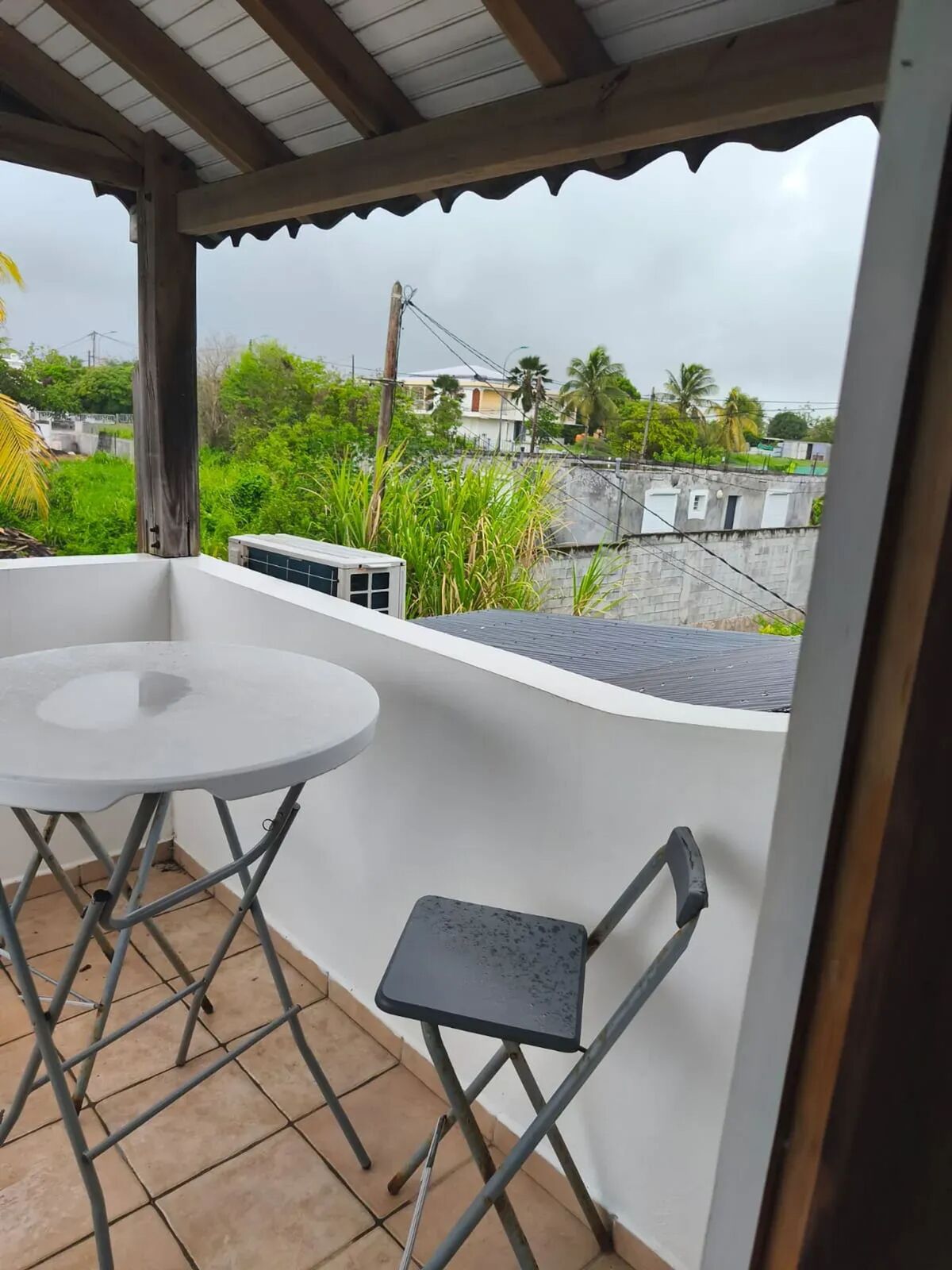 Studio 42 m² avec jardin clos et barbecue au Moule - Photo 8