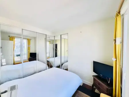 Appartement 30 m² à Neuilly-sur-Seine avec parking, près du Bois : photo 2