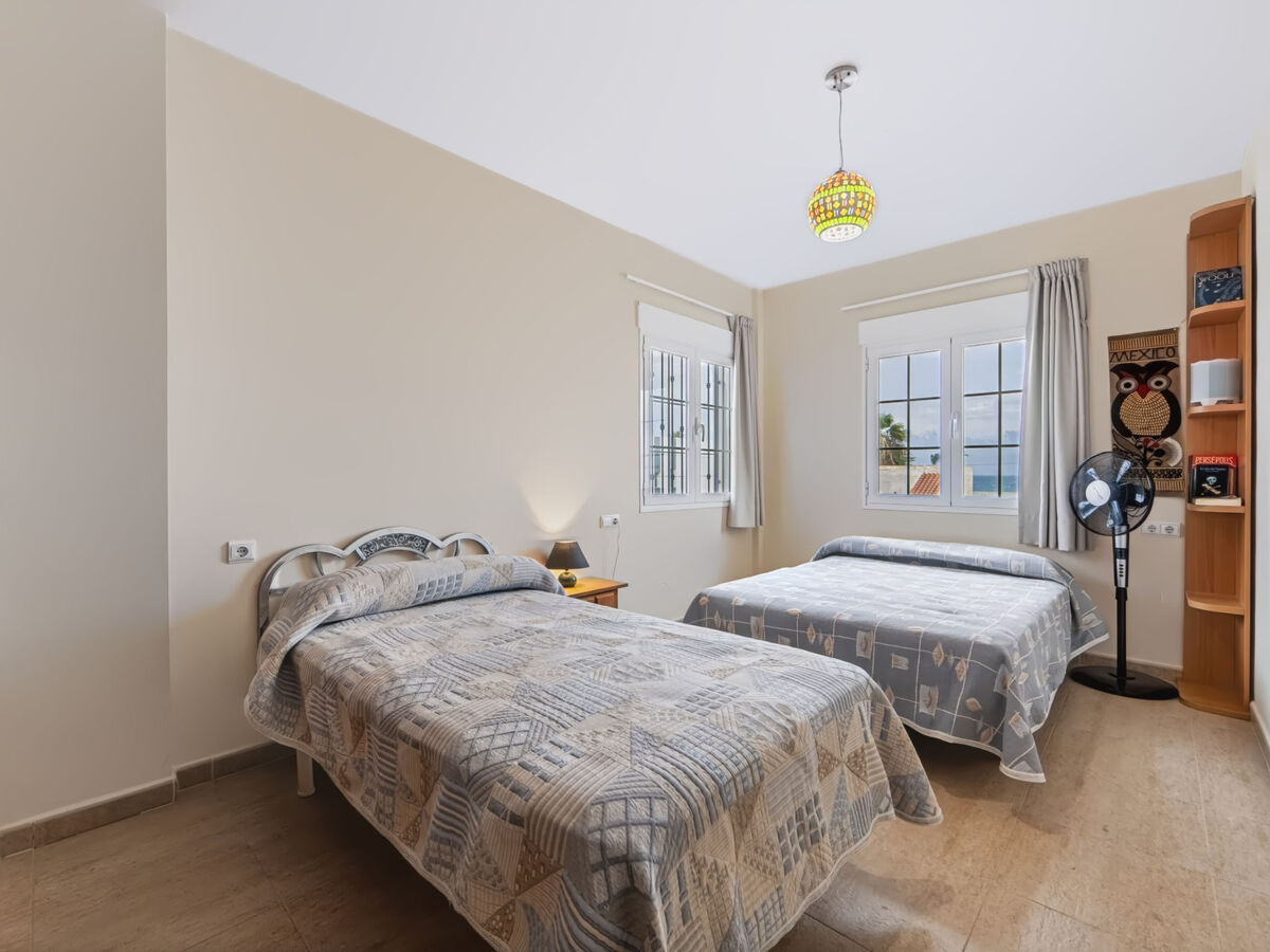 Villa Rompeolas : 8 pers, piscine privée, 50 m plage - Photo 21