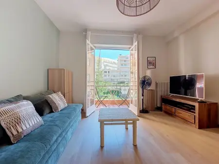 Le Magellan : studio rénové avec balcon à Menton : photo 6