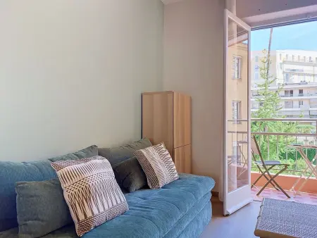 Le Magellan : studio rénové avec balcon à Menton : photo 8