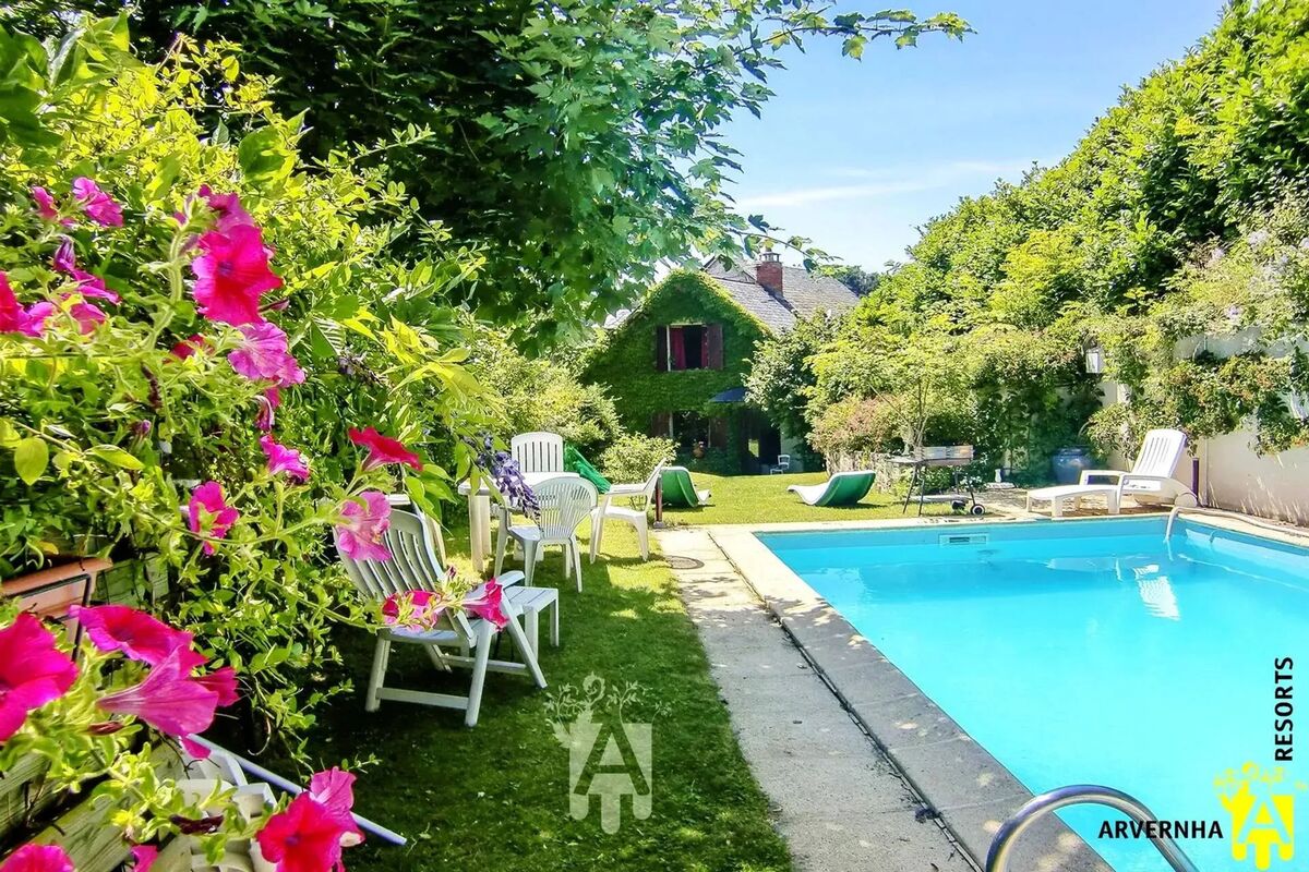 Maison 190 m² Saint-Nectaire, piscine privée & jardin - Photo 1