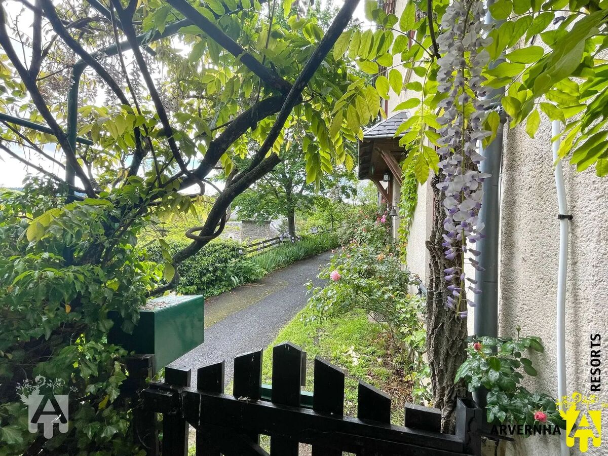 Maison 190 m² Saint-Nectaire, piscine privée & jardin - Photo 6