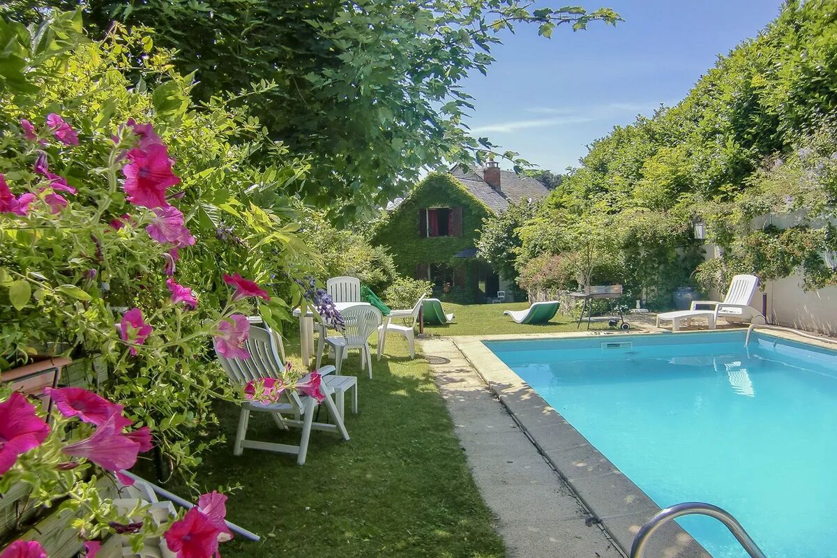 Maison 190 m² Saint-Nectaire, piscine privée & jardin - Photo 9