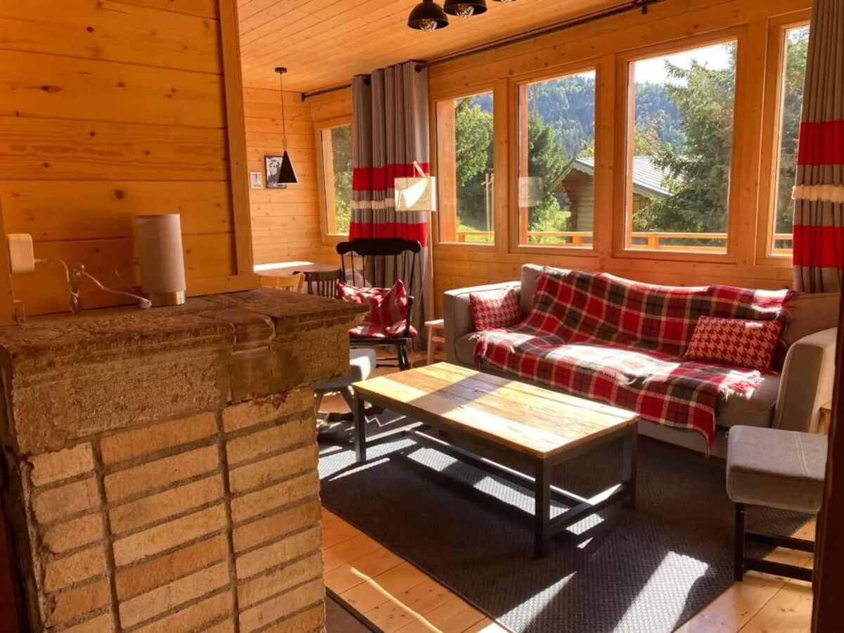 Chalet 8 pers. aux Rousses avec cheminée et terrasse - Photo 2