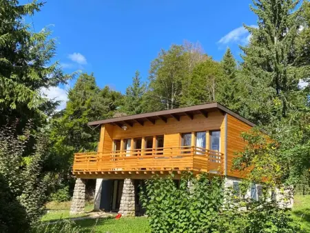 Chalet 8 pers. aux Rousses avec cheminée et terrasse