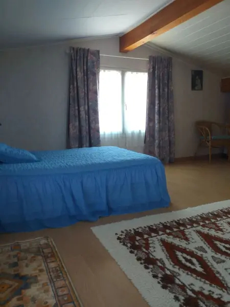 Studio 30 m² avec piscine partagée et jardin clos à Pertuis : photo 7