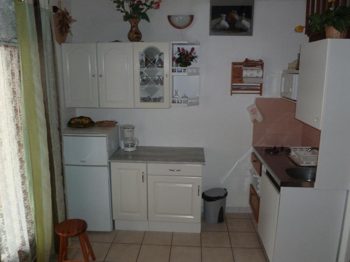 Maison 4 pers. à Gruissan, jardin clos et piscine - Photo 7