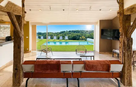 Maison Béarn piscine chauffée, poutres anciennes : photo 3