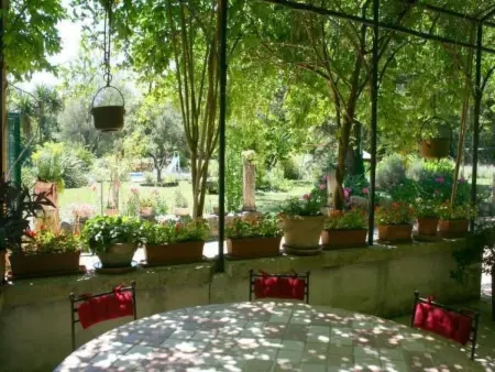 Mas 200 m² piscine privée à Roquemaure : photo 21