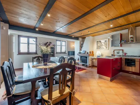 Maison des Roses à Bossolasco, cœur du village : photo 4
