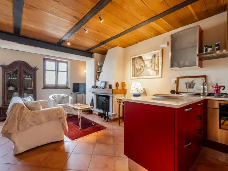 Maison des Roses à Bossolasco, cœur du village : photo 10