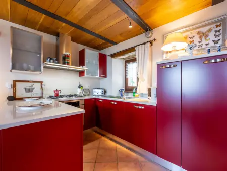 Maison des Roses à Bossolasco, cœur du village : photo 11