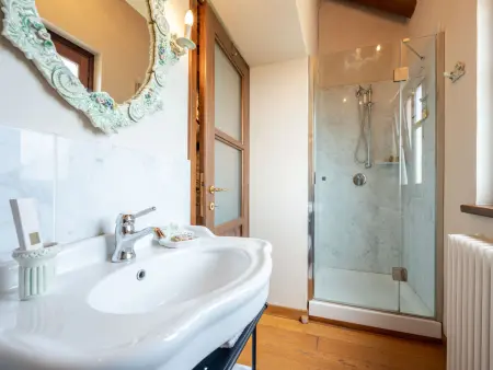 Maison des Roses à Bossolasco, cœur du village : photo 22