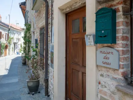 Maison des Roses à Bossolasco, cœur du village : photo 26