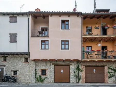 Maison des Roses à Bossolasco, cœur du village : photo 29