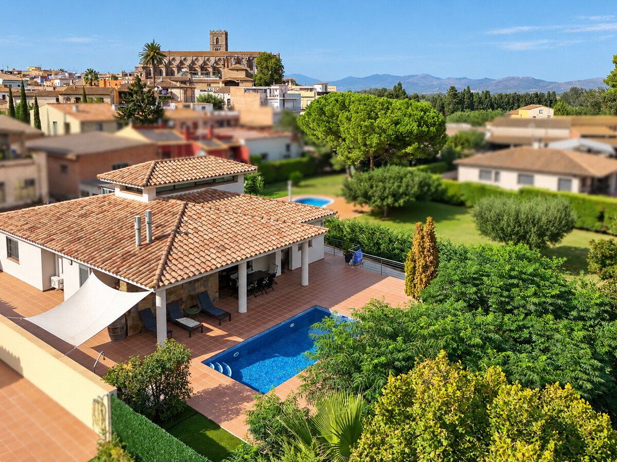Maison avec piscine et climatisation - 6 pers., Maison 6 personnes à Castelló d'Empúries - Photo 2