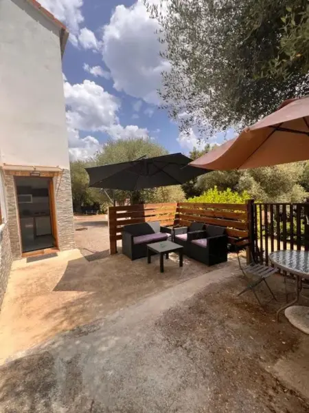 Appartement 29 m² avec terrasse et jardin clos à Corte : photo 6