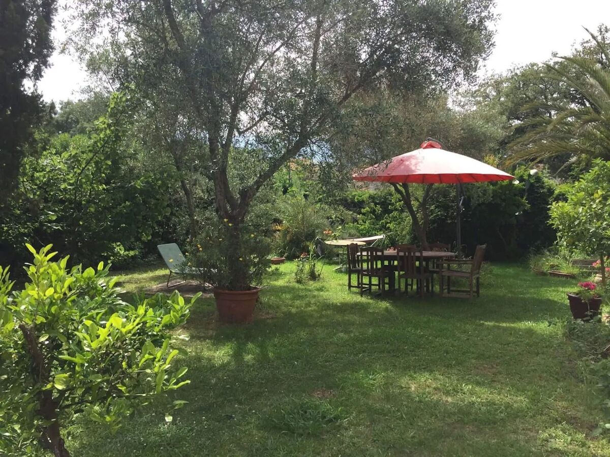 Appartement 120 m² avec terrasse, jardin et parking - Photo 2