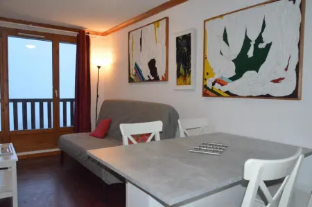 Appartement 35 m² avec terrasse et parking à Besse-et-Saint-Anastaise : photo 1