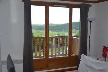 Appartement 35 m² avec terrasse et parking à Besse-et-Saint-Anastaise : photo 10