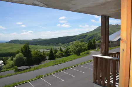 Appartement 35 m² avec terrasse et parking à Besse-et-Saint-Anastaise : photo 14