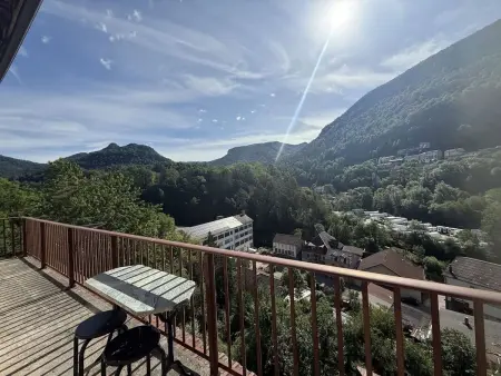 Appartement 80 m² à Saint-Claude : 3 chambres, jardin et balcon : photo 11