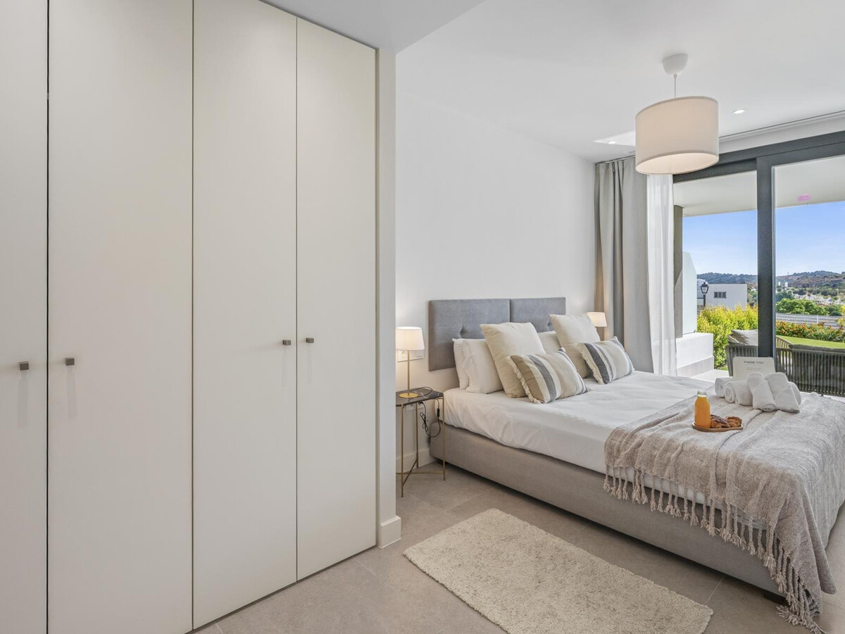 Résidence bord de mer, animaux OK, Appartement 4 personnes à Estepona - Photo 9