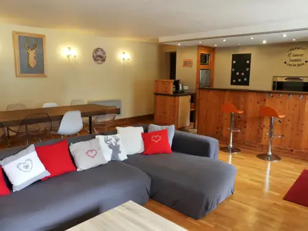 Appartement de charme avec terrasse plein ouest à Pralognan-la-Vanoise : photo 3