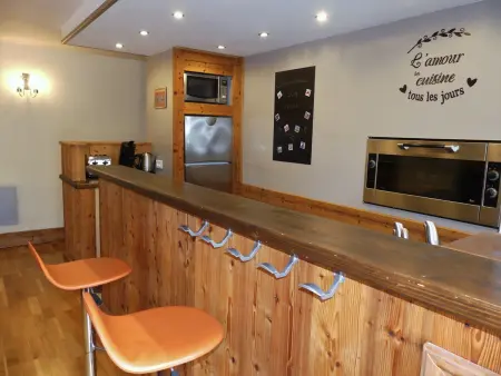 Appartement de charme avec terrasse plein ouest à Pralognan-la-Vanoise : photo 6