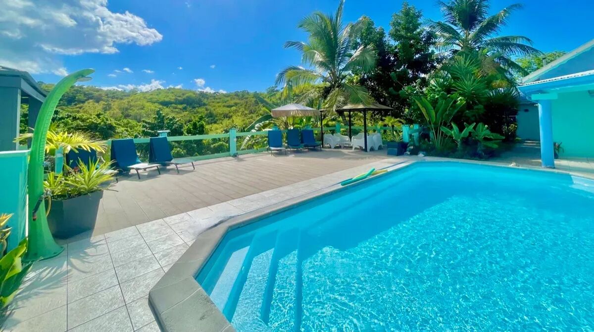 Bungalow plain-pied avec piscine au Gosier - Photo 2